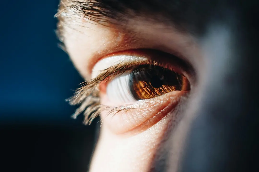 Eye contact and emotional connection