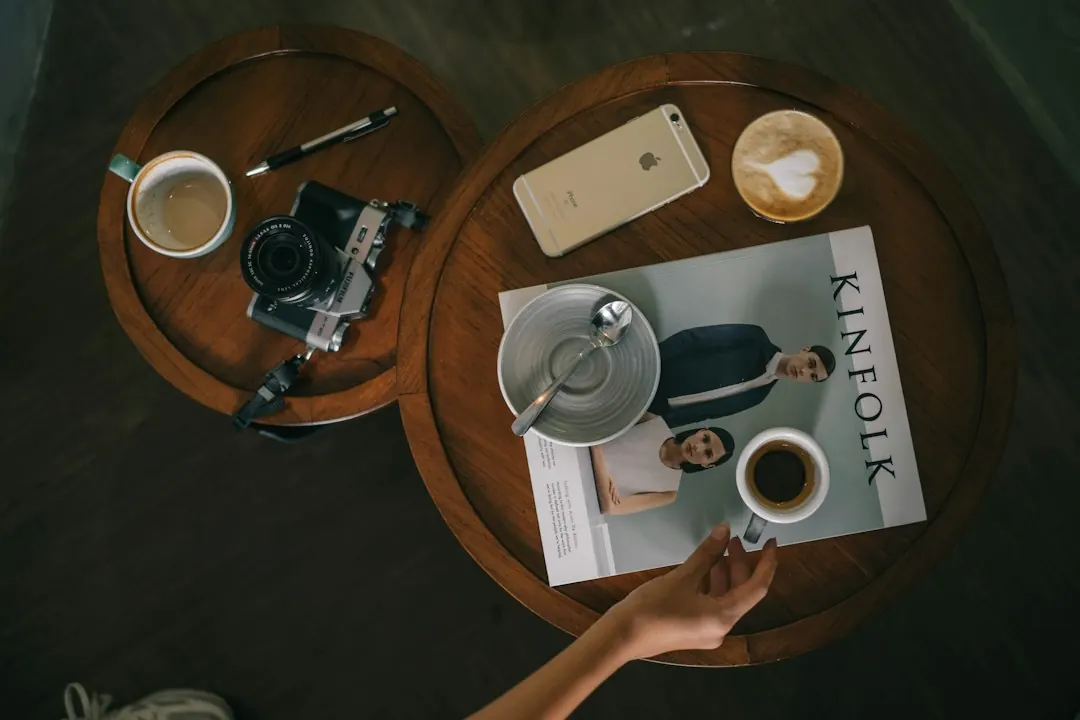 A relaxed conversation over coffee